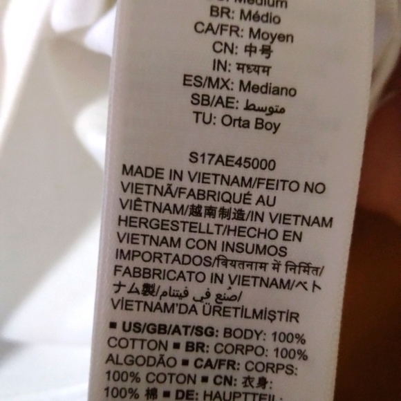 💥 CLOSET CLOSING SALE💥 Men's Graphic Tshirts-NWOT - Picture 6 of 6